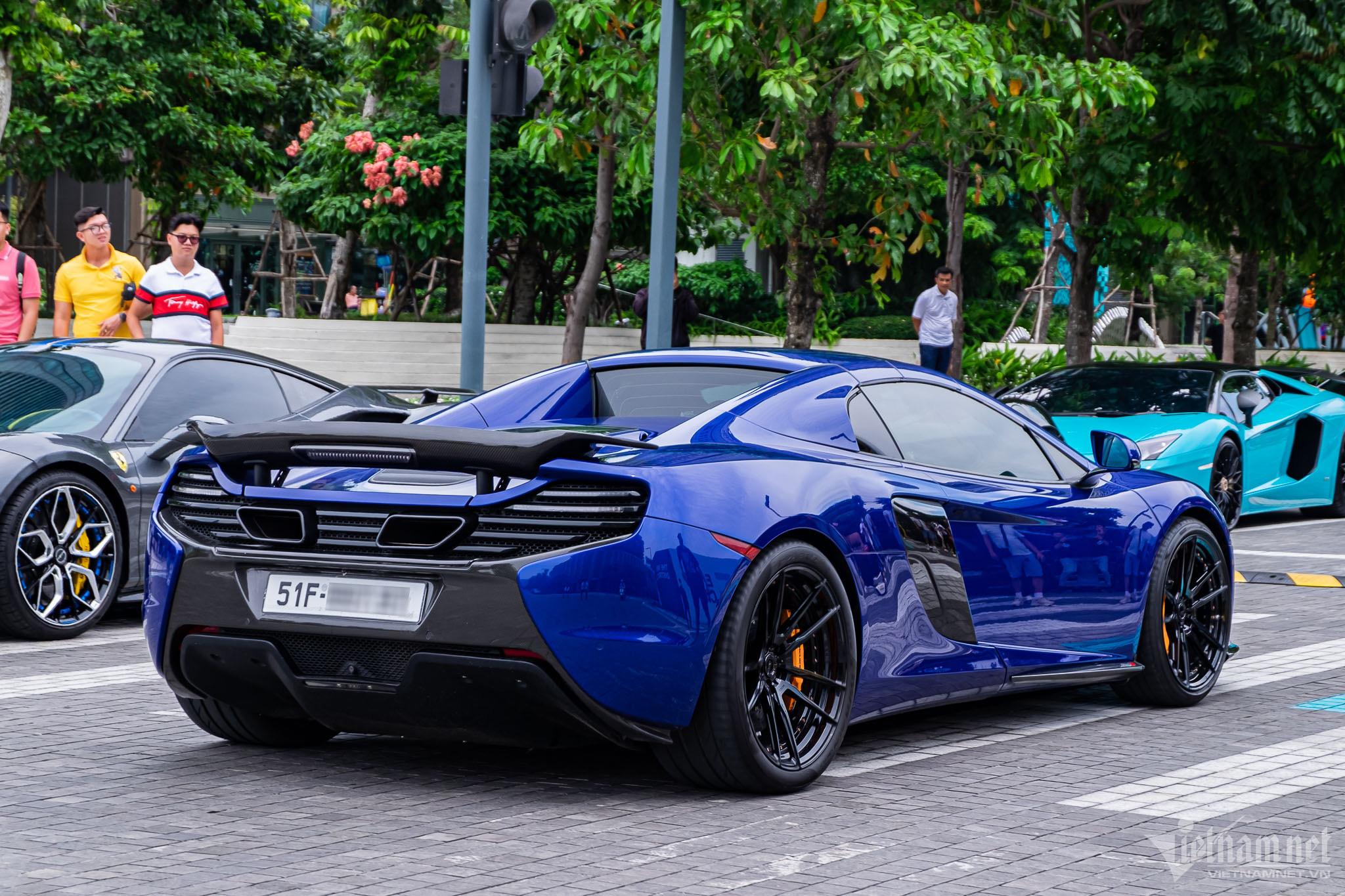 Choáng đại gia Sài Gòn đi phượt bằng dàn siêu xe hàng trăm tỷ ra Bình Thuận-15