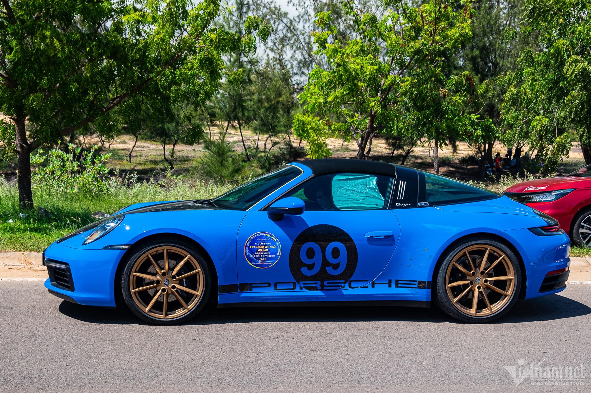 Choáng đại gia Sài Gòn đi phượt bằng dàn siêu xe hàng trăm tỷ ra Bình Thuận-23