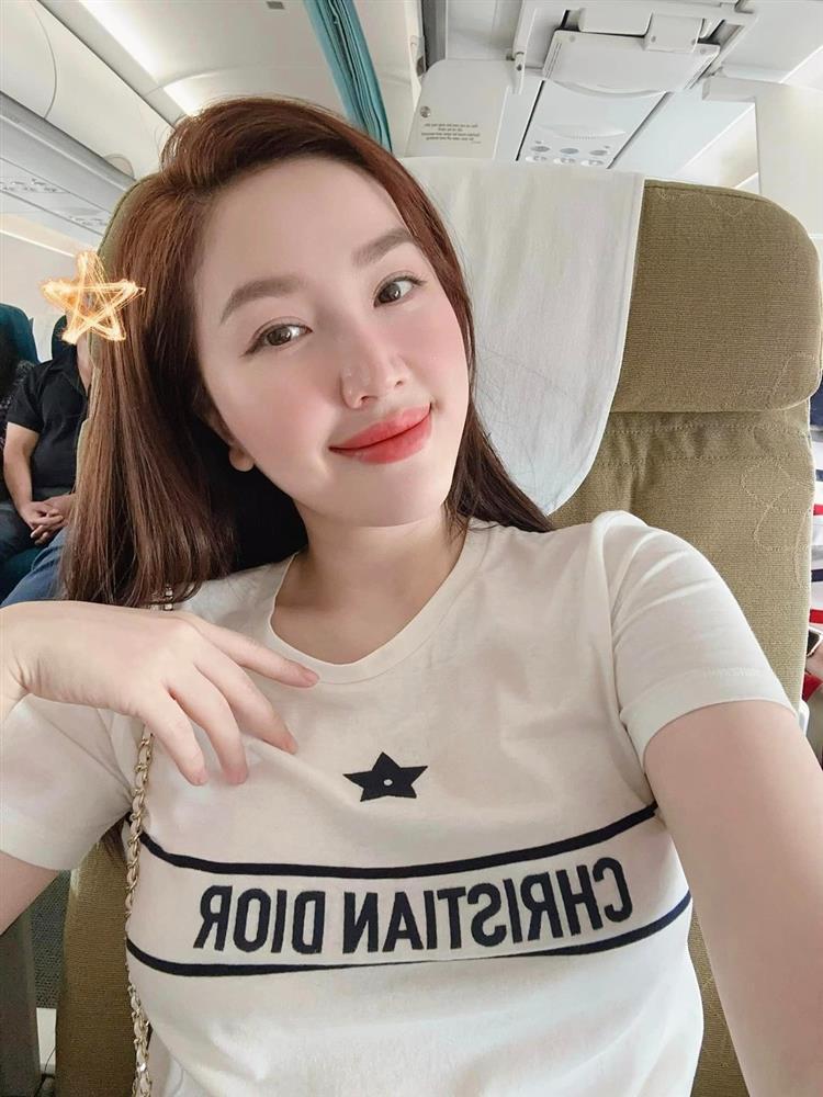 Bảo Thy làm dâu hào môn: Ngày càng gợi cảm, ở biệt thự xa hoa