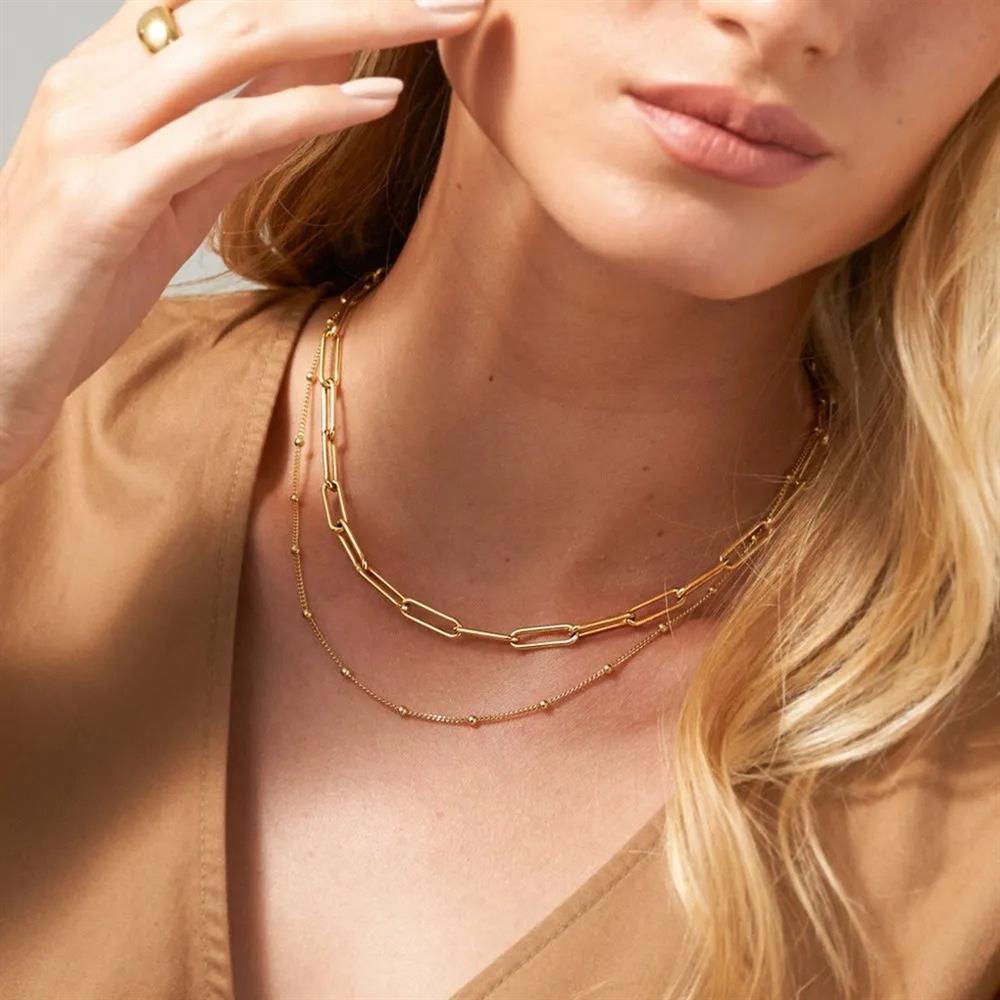 9 mẫu trang sức tôn vẻ sang trọng cần có trong tủ đồ của phụ nữ-5