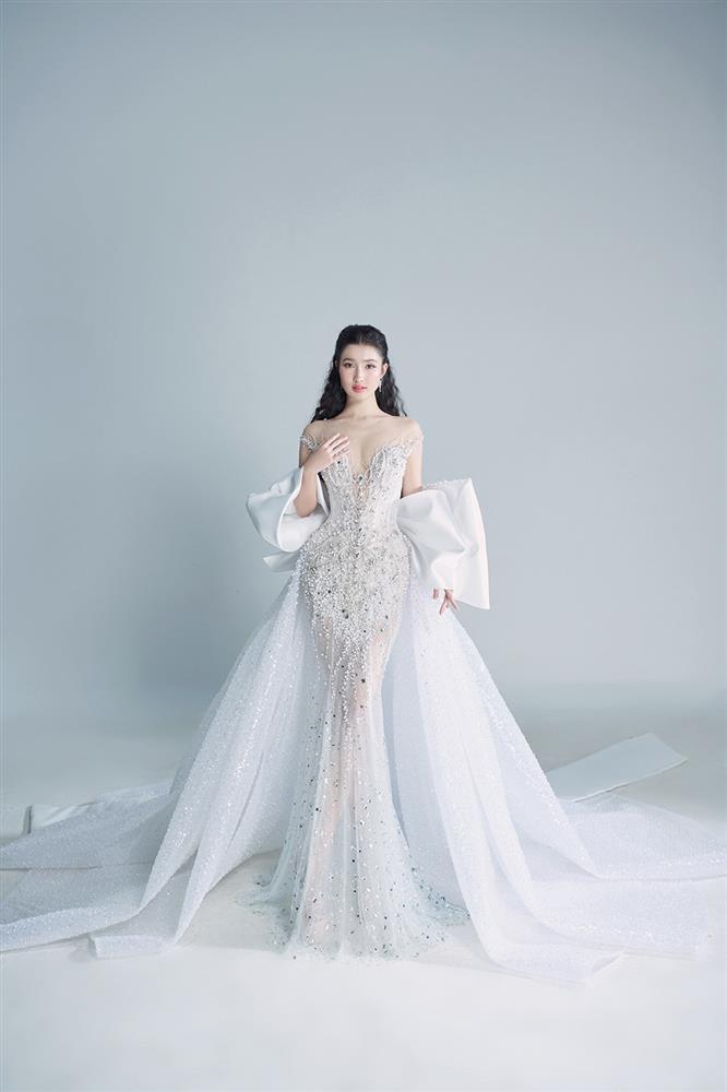 Phương Nhi hé lộ 2 đầm dạ hội cho đêm chung kết Miss International 2023-1