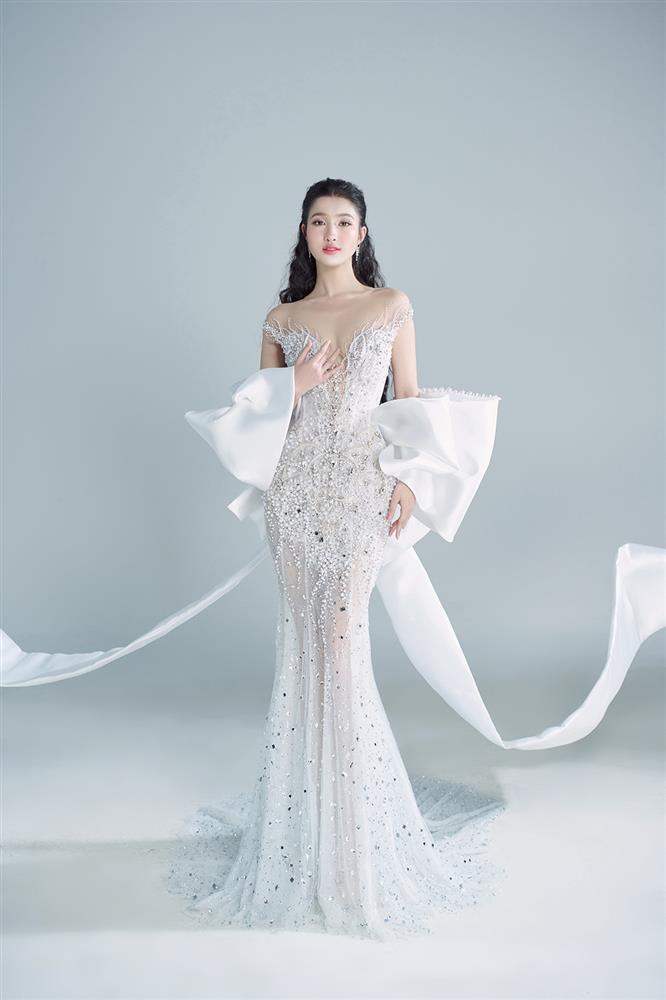 Phương Nhi hé lộ 2 đầm dạ hội cho đêm chung kết Miss International 2023-2