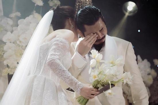 Diễn viên 'Bụi đời chợ Lớn' khóc như mưa khi cưới vợ hoa khôi sau 13 năm yêu