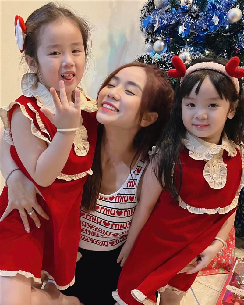 Vợ cũ Hoài Lâm khoe sắc vóc nuột nà-3