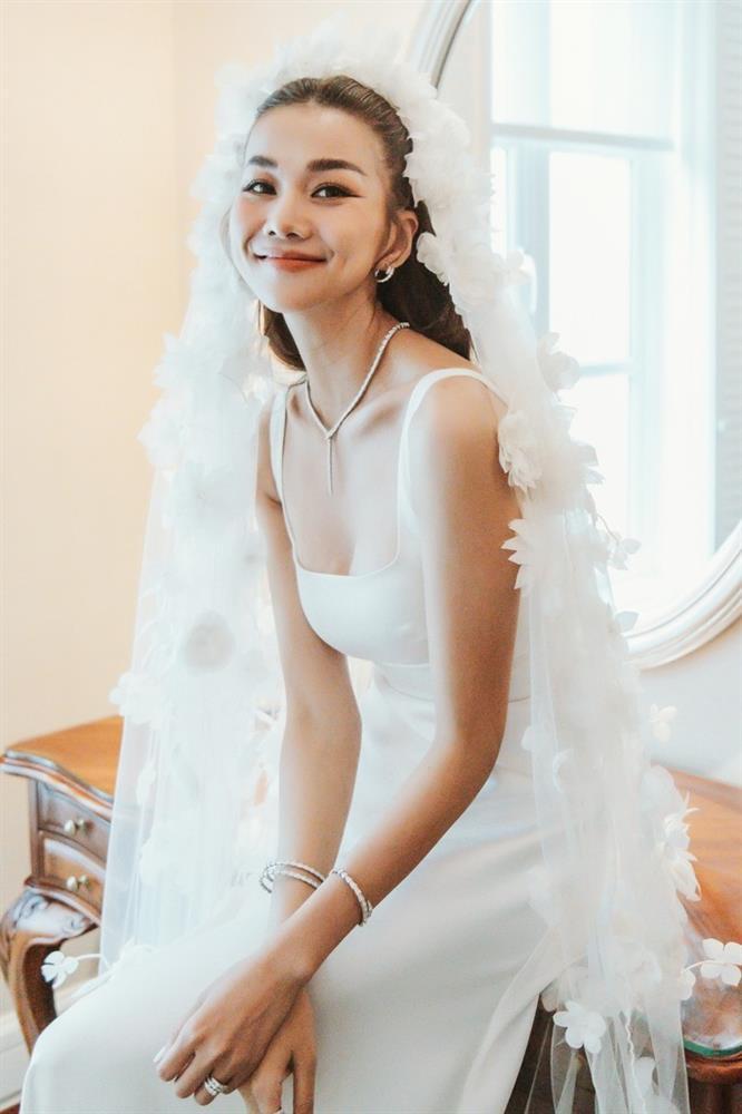 Siêu mẫu Thanh Hằng: Người ta nói tôi yêu con gái-2