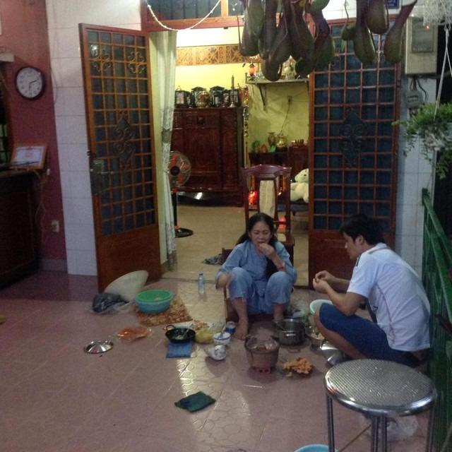 Bất ngờ về ngôi nhà trong hẻm nhỏ của nàng Á hậu bắt được hoa cưới từ Thanh Hằng-4