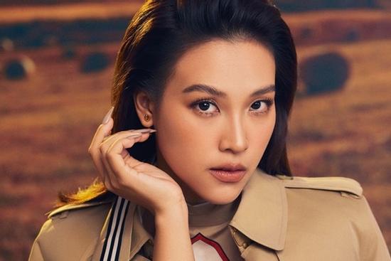 Hoàng Oanh mời Nhã Phương, Diệp Lâm Anh trò chuyện, khích lệ tinh thần chị em phụ nữ