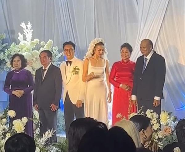 Thân thế kín tiếng của mẹ chồng Thanh Hằng: Có sức ảnh hưởng lớn với con trai như thế nào?-1