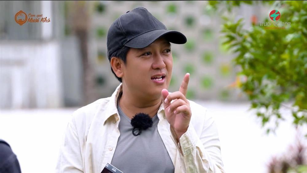 Trường Giang đá xoáy Hoàng Thùy Linh?-1