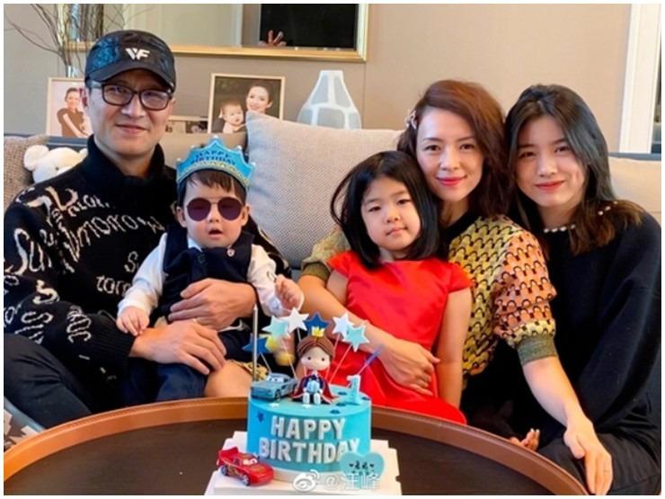 Người vừa ly hôn quốc bảo nhan sắc Trung Quốc Chương Tử Di: 3 đời vợ, cặp bồ-4