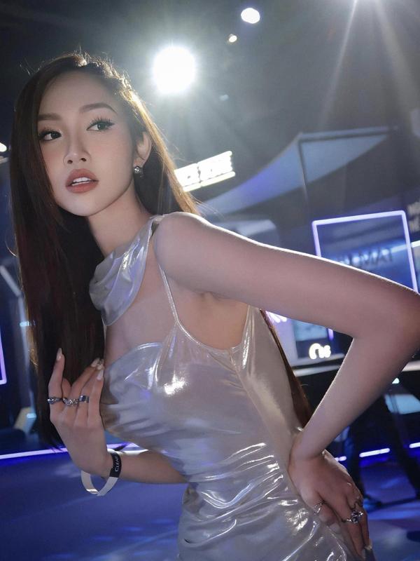 Sắc vóc mỹ nhân chuyển giới họ Đỗ bị đồn sắp soán ngôi Hoa hậu Hương Giang-1