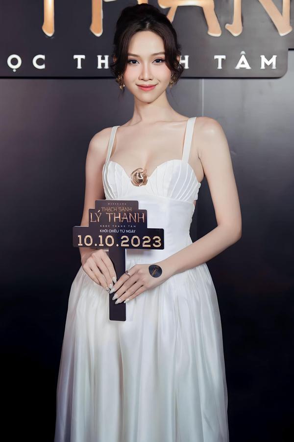 Sắc vóc mỹ nhân chuyển giới họ Đỗ bị đồn sắp soán ngôi Hoa hậu Hương Giang-2