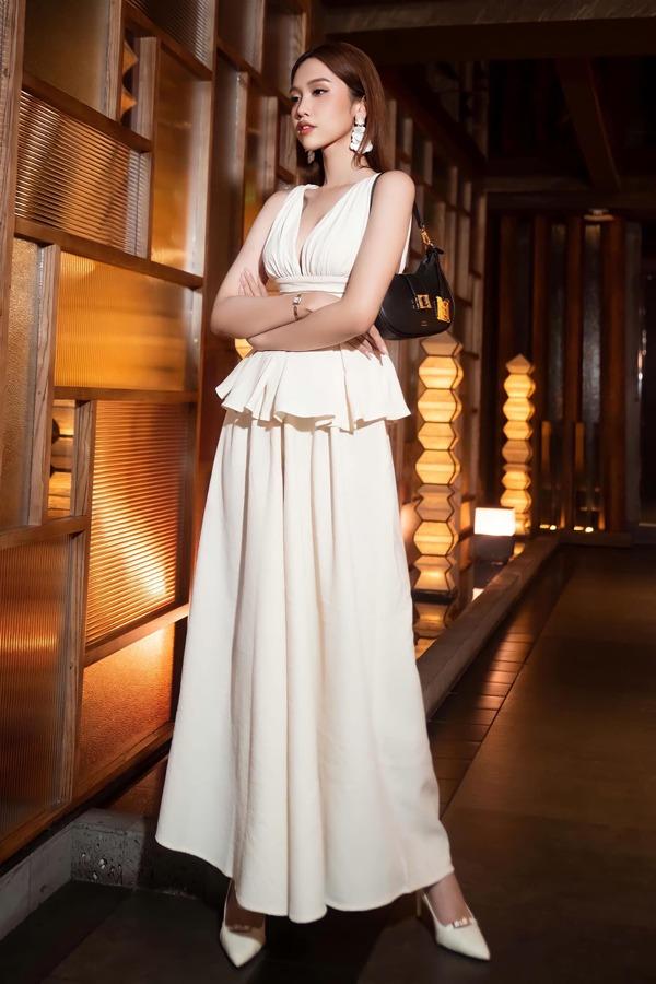 Sắc vóc mỹ nhân chuyển giới họ Đỗ bị đồn sắp soán ngôi Hoa hậu Hương Giang-9