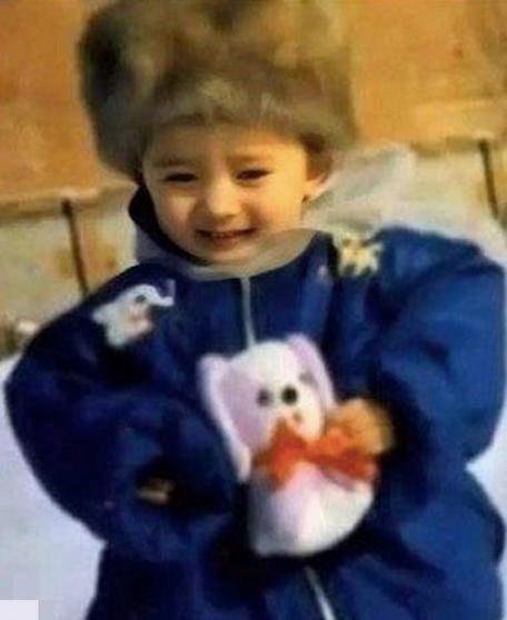 Hình ảnh hồi nhỏ đáng yêu của Dương Mịch: Ai nhìn cũng muốn cưng-6