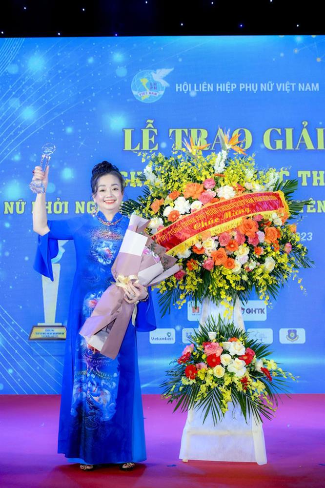 NTK Dung May mang cảnh đẹp Yên Bái vào BST áo dài Miền Di Sản Tinh Hoa-1