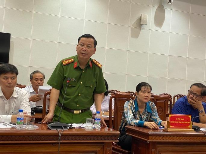 Bắt tạm giam thiếu niên bỏ bả chó vào sữa khiến cha và bà nội tử vong-1