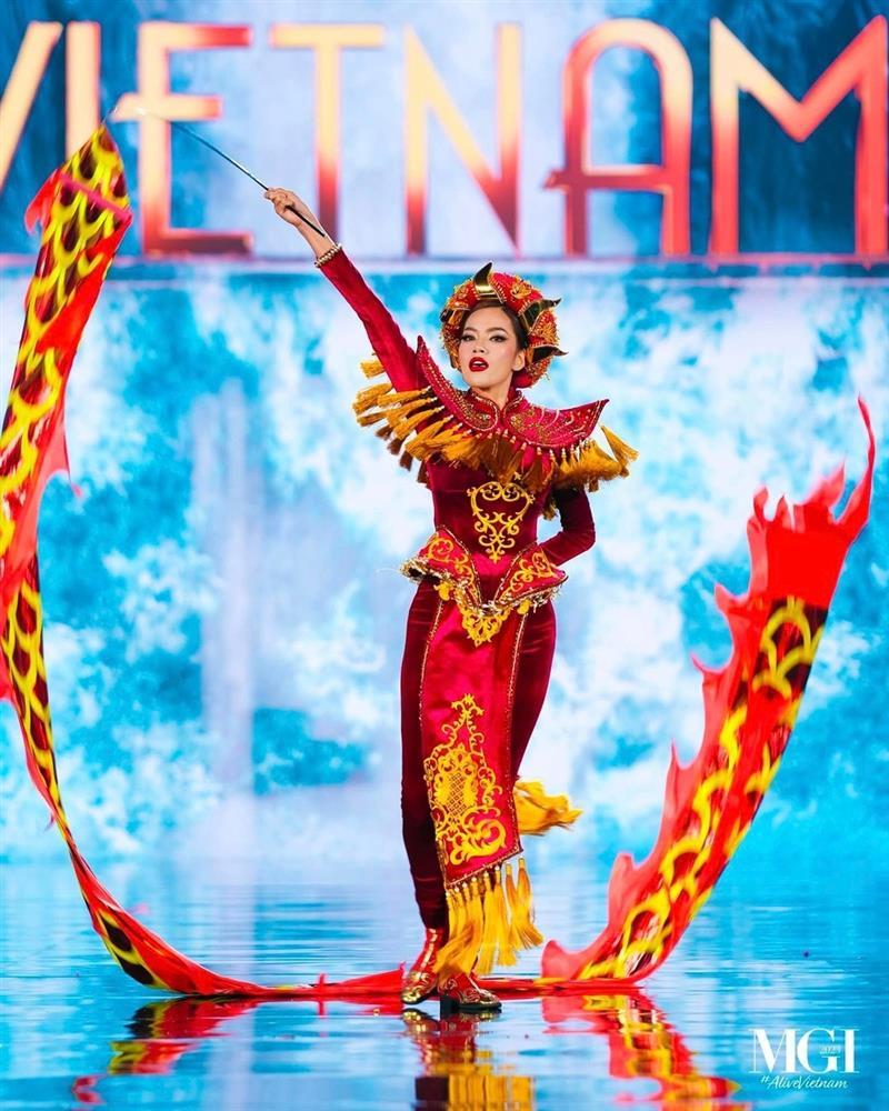Người đẹp Peru đăng quang Hoa hậu Hòa bình, đại diện Việt Nam là Á hậu-18