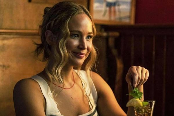 Khán giả sốc với cảnh khỏa thân không che của Jennifer Lawrence-3