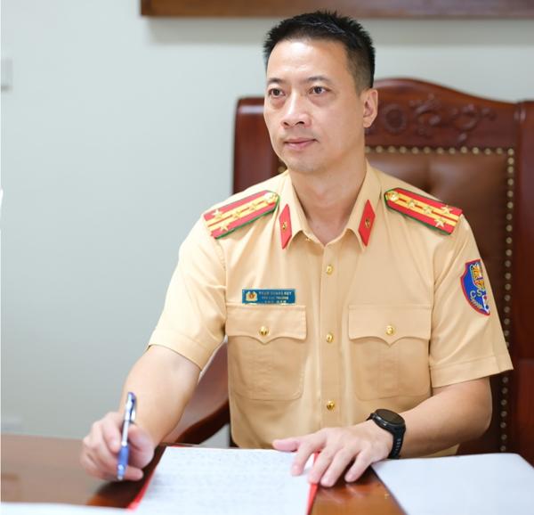 Liên tiếp phát hiện thanh thiếu niên bốc đầu xe máy, phóng bạt mạng trên đường-7