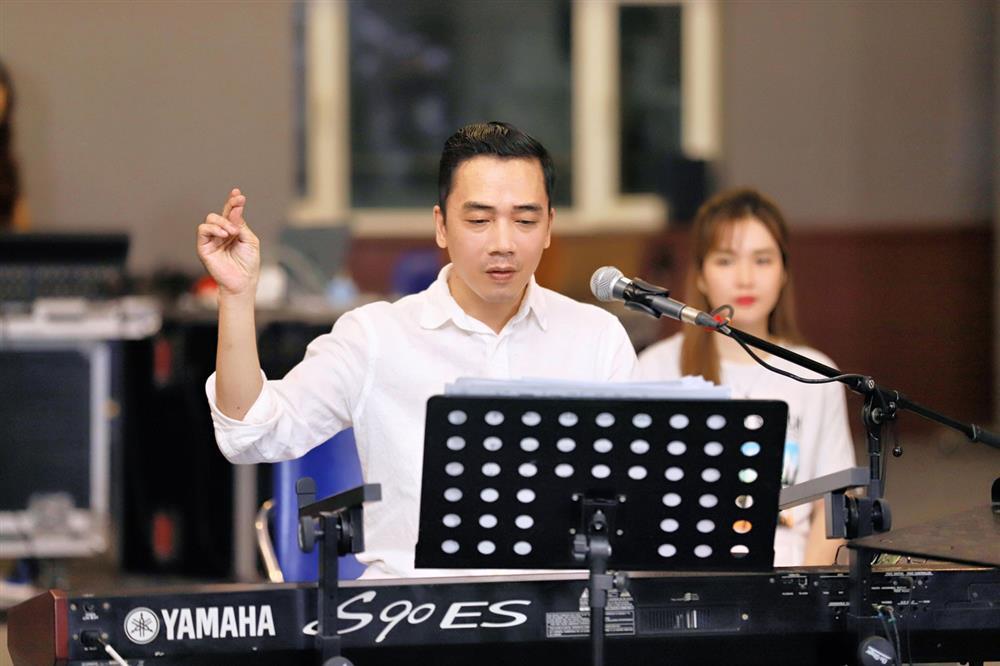 Hồ Quỳnh Hương chọn nhạc Đỗ Bảo để tái xuất sau 10 năm ở ẩn-5