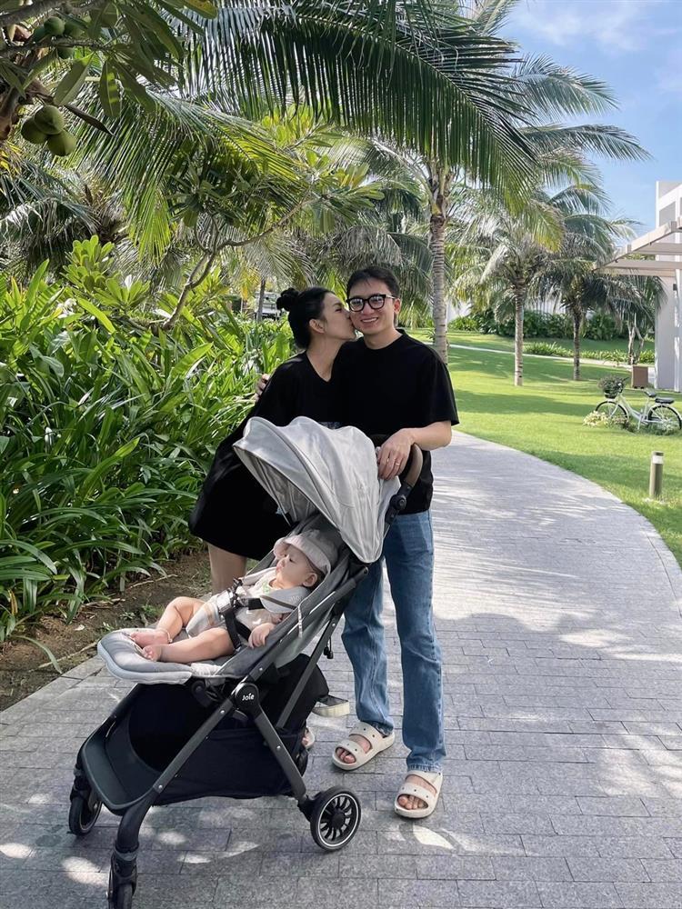 Vợ Phan Mạnh Quỳnh có cuộc sống sang chảnh, ngày càng nóng bỏng-4