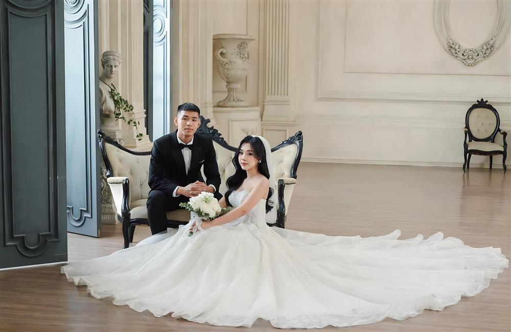 Sao trẻ tuyển Việt Nam khoe ảnh cưới đẹp lung linh-1