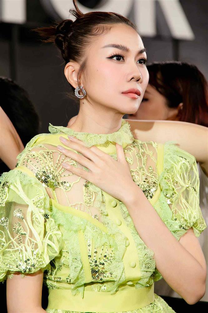 Siêu mẫu Thanh Hằng: Tôi đẹp hơn sau khi yêu, chắc là do tâm sinh tướng-4