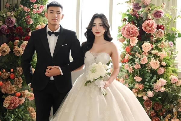 Chụp ảnh cưới theo ý mẹ chồng, cô dâu chú rể dở khóc dở cười ngày nhận ảnh-6