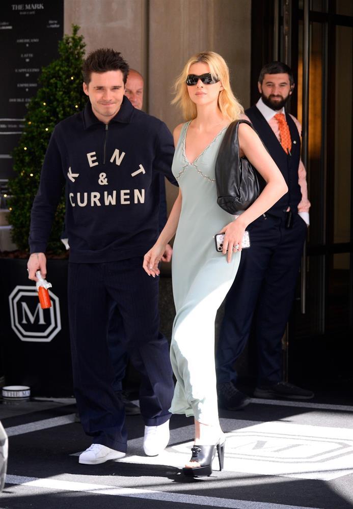 Con dâu Beckham cảnh báo chồng ngoại tình-2