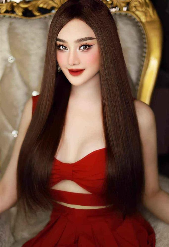 Hậu chi 1 tỷ căng da mặt, Lâm Khánh Chi phản ứng khi bị nói giống Quỳnh Búp Bê-1