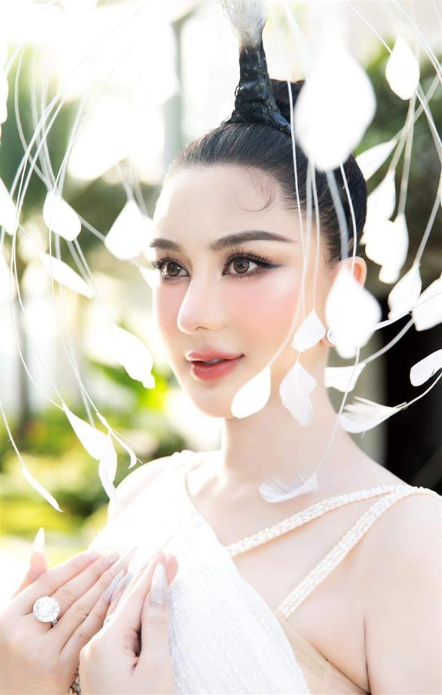 Hậu chi 1 tỷ căng da mặt, Lâm Khánh Chi phản ứng khi bị nói giống Quỳnh Búp Bê-9