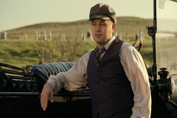 Đấu giá xe mốp méo mà Leonardo DiCaprio từng lái trong Sói Già Phố Wall-4