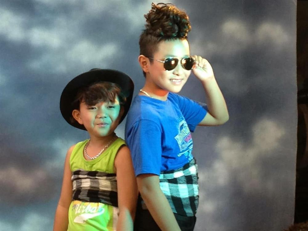 Video Quán quân Vietnam Idol nhảy Gangnam Style điêu luyện lúc nhỏ, bị mẹ than béo phải giảm cân-4