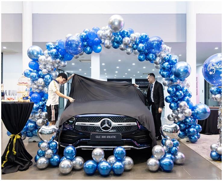 Tay chơi mới nổi trong làng cầu thủ Việt: Tậu xế sang hơn 11 tỷ, đồng hồ gần 2 tỷ-3