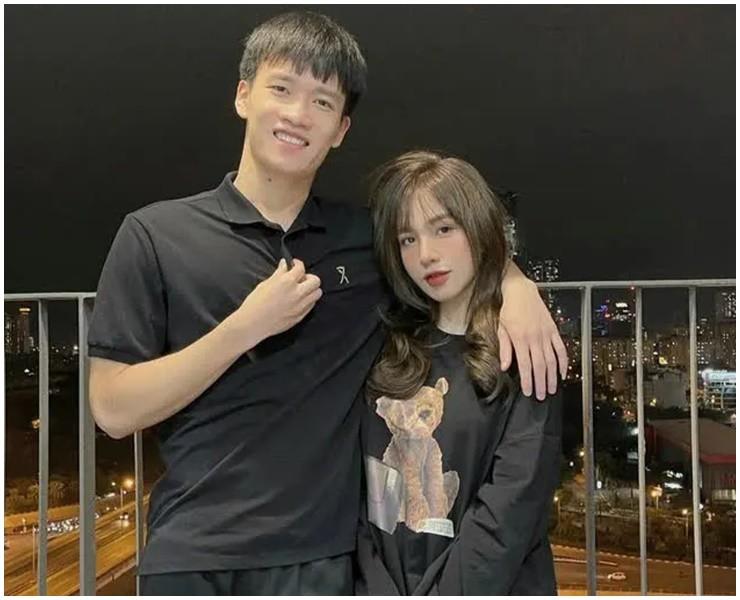 Tay chơi mới nổi trong làng cầu thủ Việt: Tậu xế sang hơn 11 tỷ, đồng hồ gần 2 tỷ-6