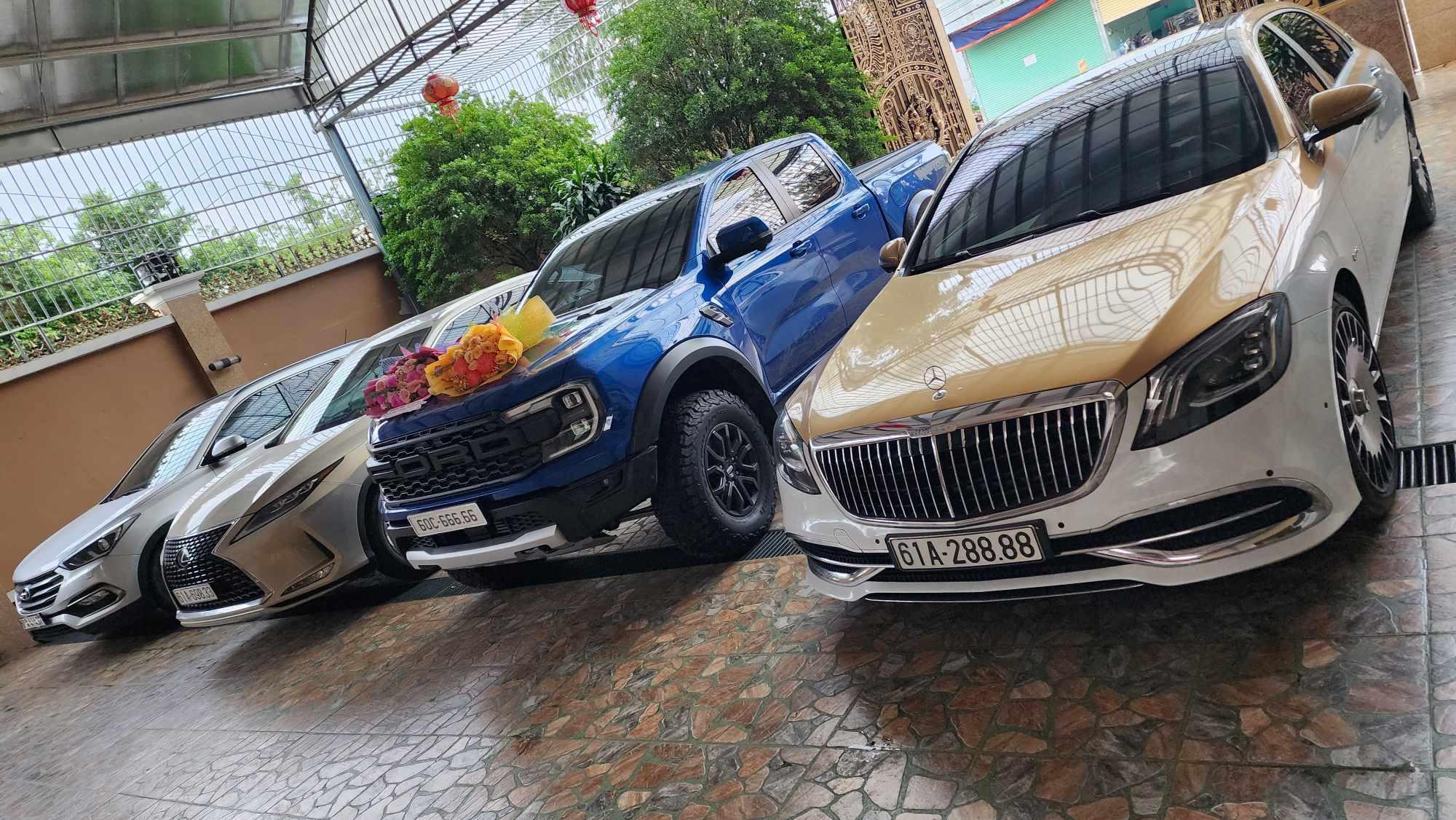 Biển 60C-666.66 đấu giá 1,7 tỷ đồng được nữ đại gia gắn lên xe bán tải Ford-3