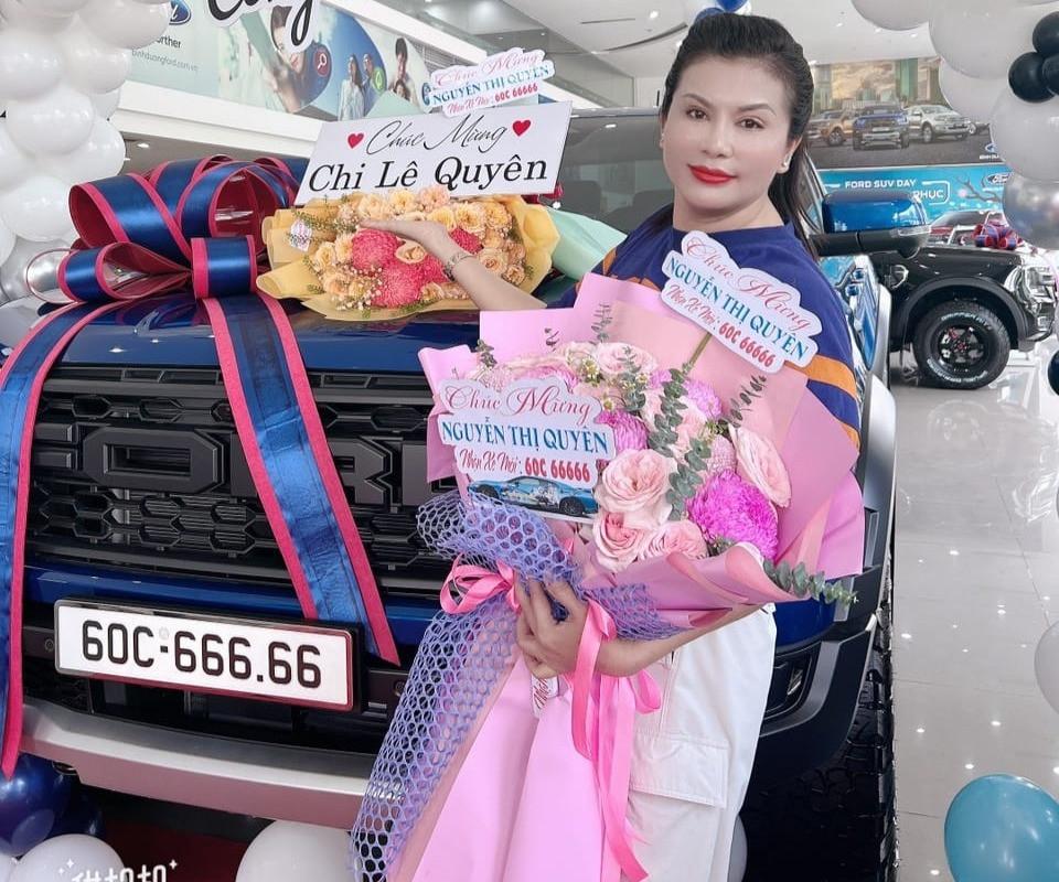 Biển 60C-666.66 đấu giá 1,7 tỷ đồng được nữ đại gia gắn lên xe bán tải Ford-1