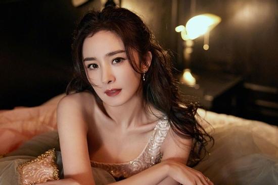 Dương Mịch thắng kiện antifan: Đăng video công khai xin lỗi, viết thư tay và bồi thường cho nữ diễn viên