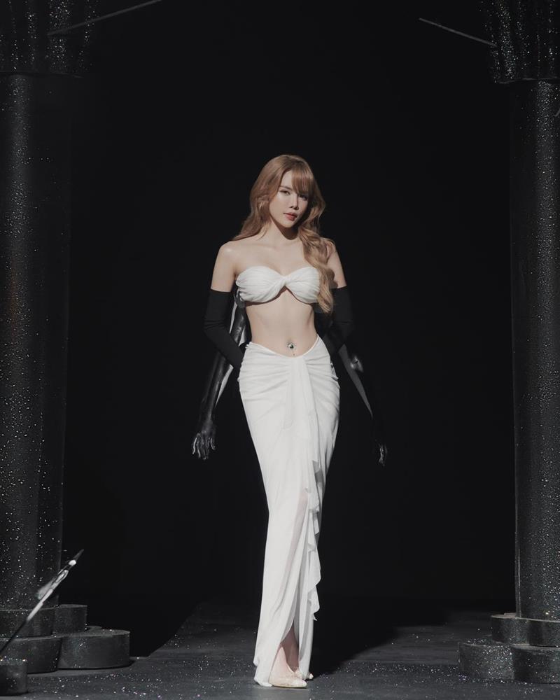 Cách ăn vặt giúp Thiều Bảo Trâm không bao giờ sợ béo, có eo thon đáng mơ ước-4