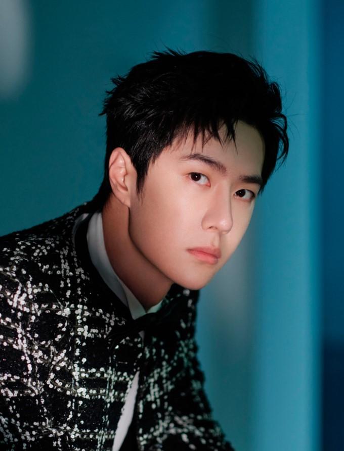 Loạt ảnh ngày ấy - bây giờ của Vương Nhất Bác khiến fan sốt rần rần-9