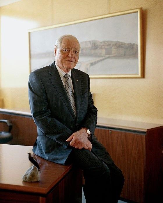 Gia đình 4 đời sở hữu thương hiệu đồng hồ xa xỉ Patek Philippe là ai?-4