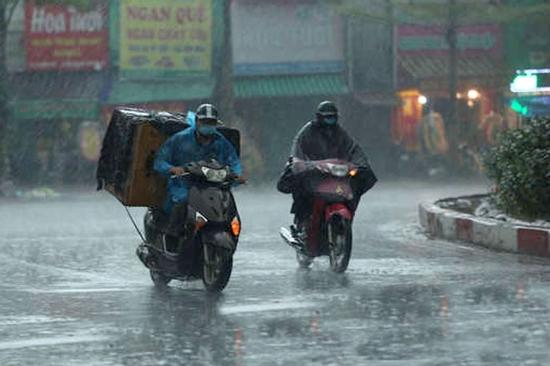 Miền Bắc sắp đón mưa dông, miền Nam nguy cơ ngập lụt