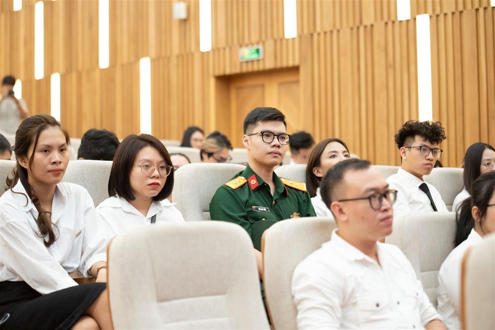 Bảng thành tích đáng nể của chàng thủ khoa tốt nghiệp Học viện Quân y-1