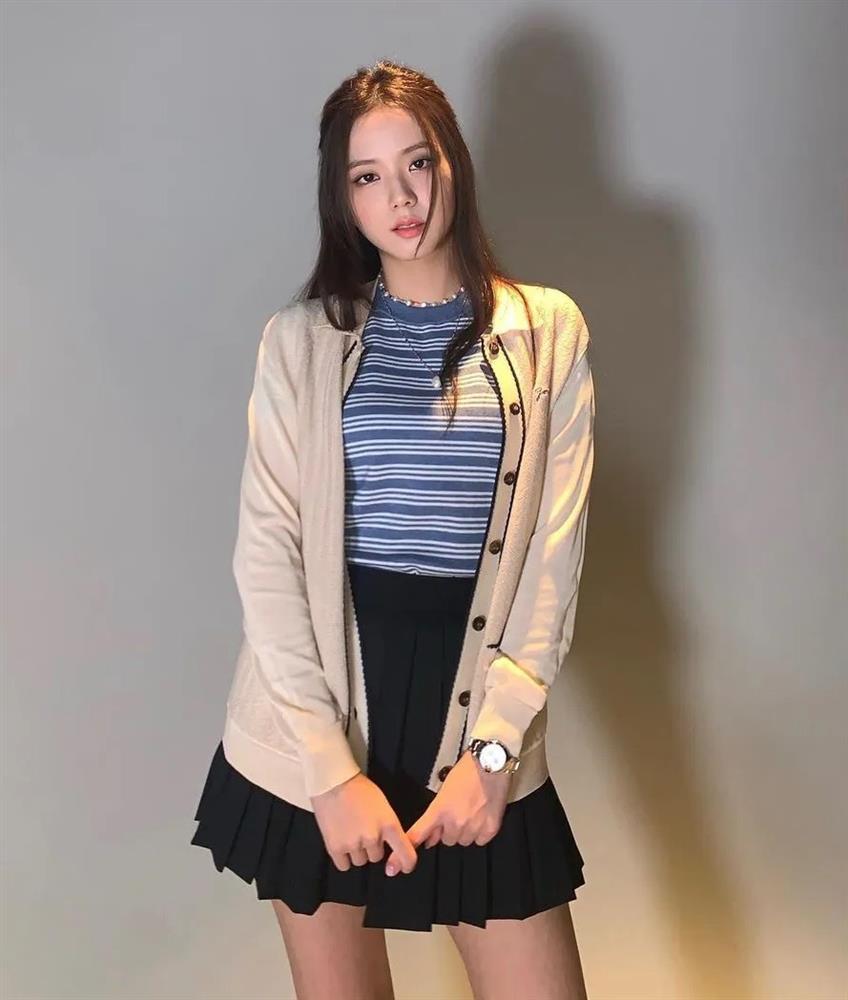 BLACKPINK có 9 cách diện cardigan vừa trẻ trung, vừa tôn dáng-6