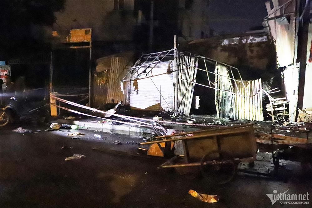 Chuyên gia PCCC nói nguyên nhân máy ép bình xịt tóc gây nổ, cháy nhà ở Hà Nội-2