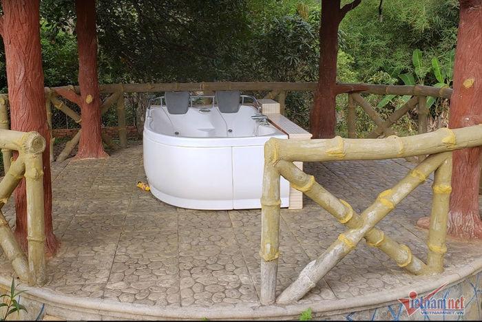 Chi tiết lạ lùng trong căn biệt phủ 10.000m2 của MC có hơn 10 lần tổ chức đám cưới-10