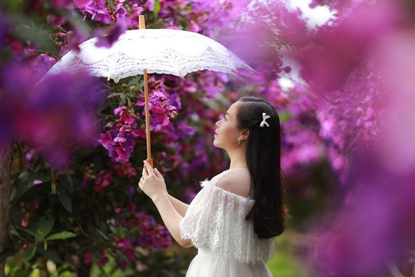 Hoa sim tím nở rộ khắp Đà Lạt, du khách ngỡ như lạc vào thế giới cổ tích-3