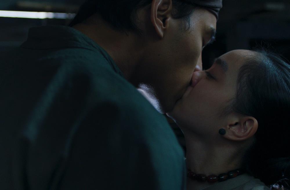 Hậu trường cảnh nóng dữ dội của Kaity Nguyễn trong phim 18+-1