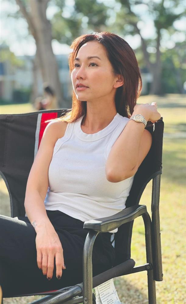 Kim Hiền sau 8 năm ở Mỹ: Sống sung túc nhưng giản dị, trẻ trung tuổi 41-2