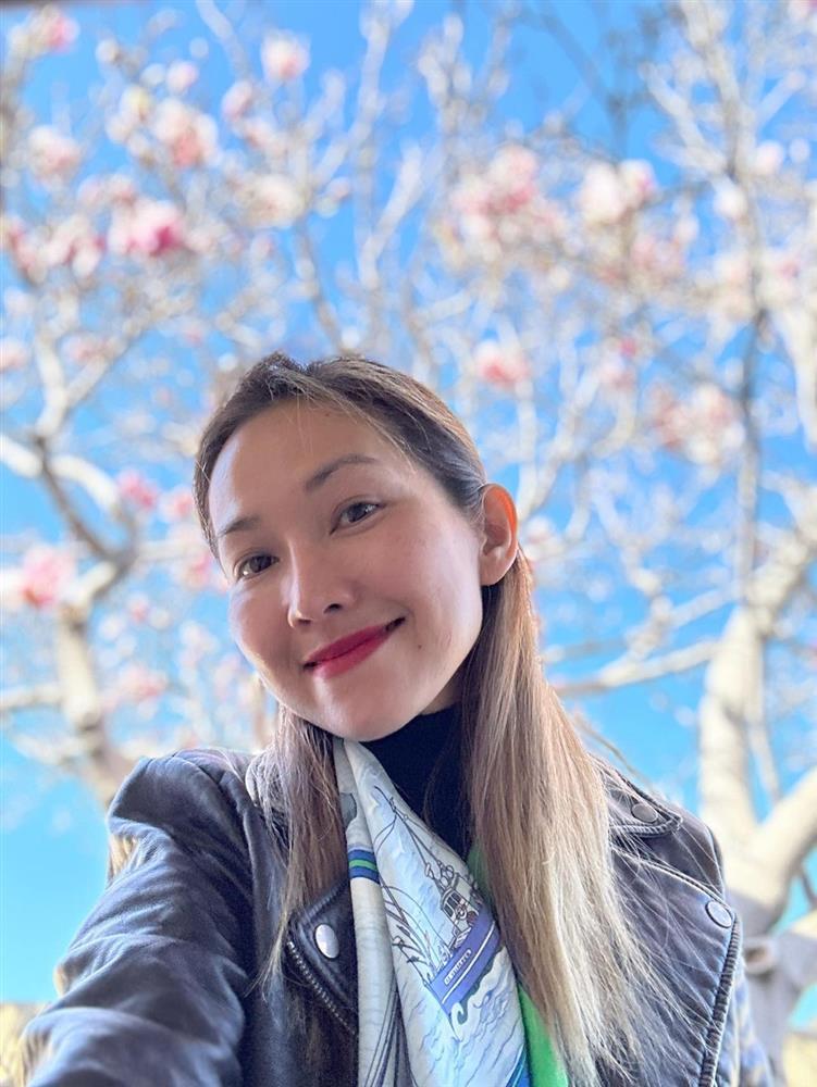 Kim Hiền sau 8 năm ở Mỹ: Sống sung túc nhưng giản dị, trẻ trung tuổi 41-4